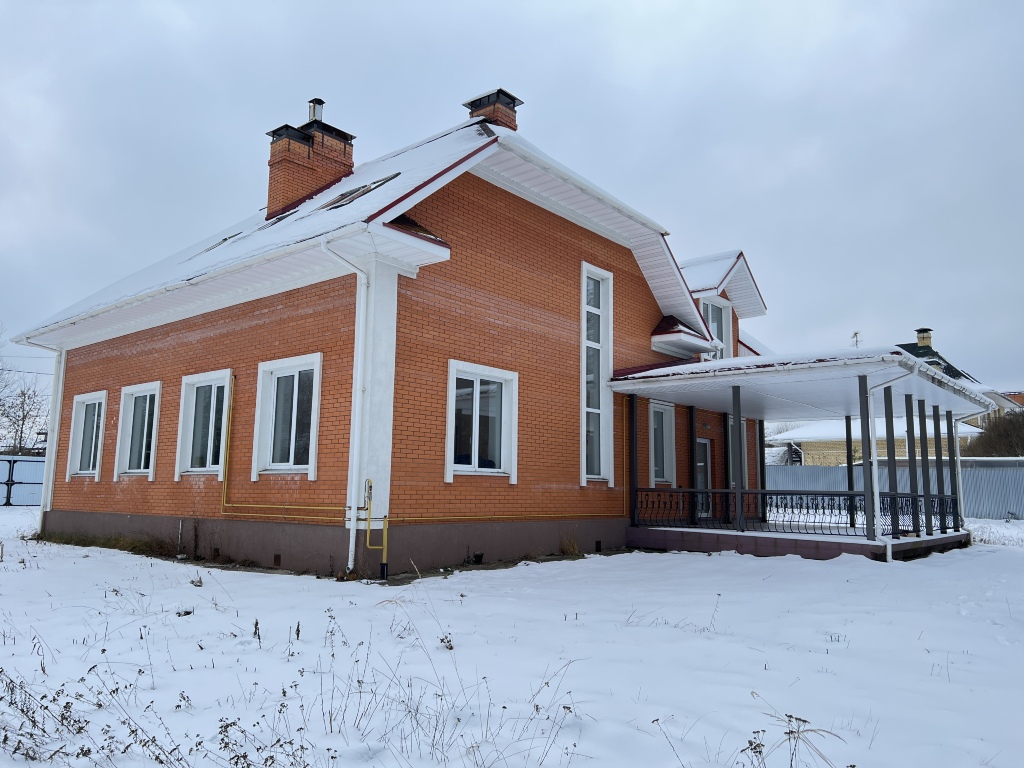 Сountry нouse with 5 bedrooms 303 m2 in village д. Манюхино Photo 2