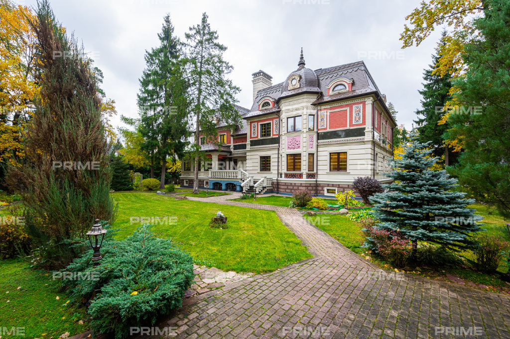 Сountry нouse with 6 bedrooms 785 m2 in village Nikolino