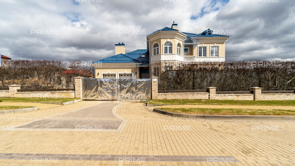 Сountry нouse with 6 bedrooms 945 m2 in village Millennium Park Photo 2