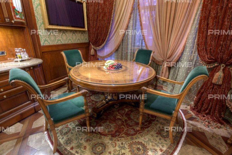 Apartment with 1 bedrooms 123 m2 in complex Klubnyj dom Monolit Photo 2