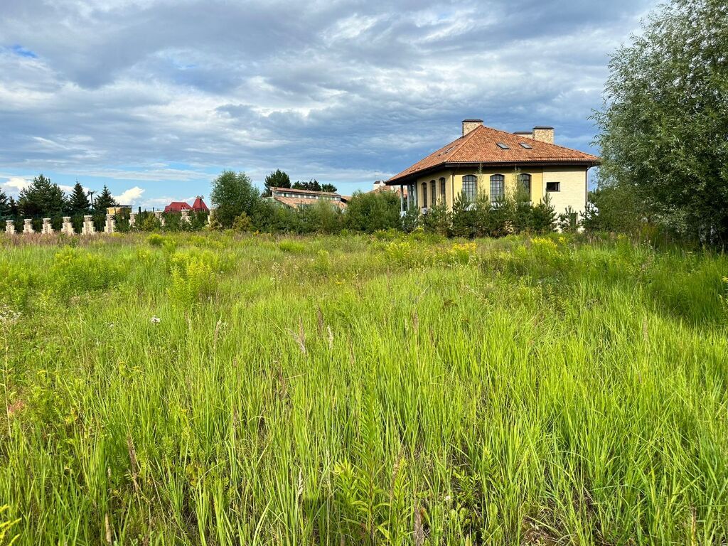 Land plot 20 ares in village Malenkaja Italija Photo 2