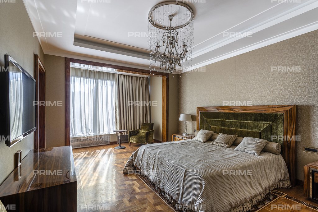 Apartments with 3 bedrooms 511 m2 in complex Mosfil'movskaya, 38A Photo 38
