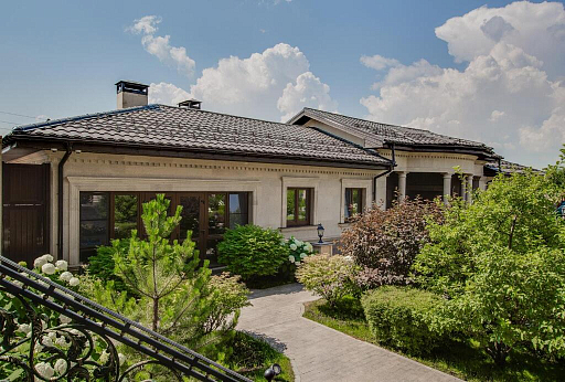 Сountry нouse with 9 bedrooms 720 m2 in village Соловьиная Роща Photo 2