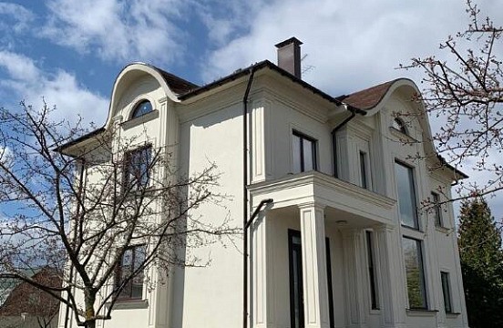 Сountry нouse with 4 bedrooms 420 m2 in village SNT Mamonovo