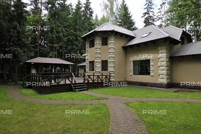 Сountry нouse with 3 bedrooms 450 m2 in village Lesnaja Byl