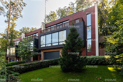 Townhouse with 4 bedrooms 430 m2 in village IK Proekt/Razvitie