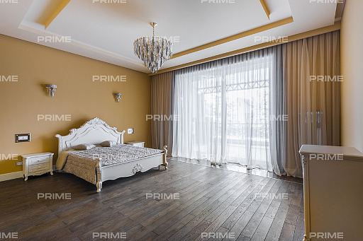 Apartment with 2 bedrooms 183 m2 in village Azarovo Photo 6
