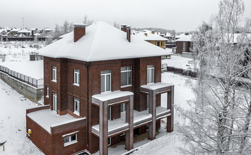 Сountry нouse with 4 bedrooms 607 m2 in village Ильичевка