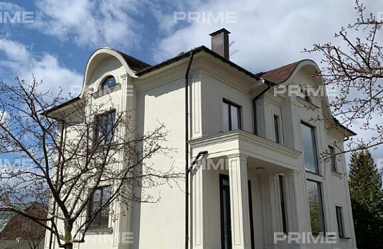 Cottage with 4 bedrooms 420 m2 in village SNT Mamonovo